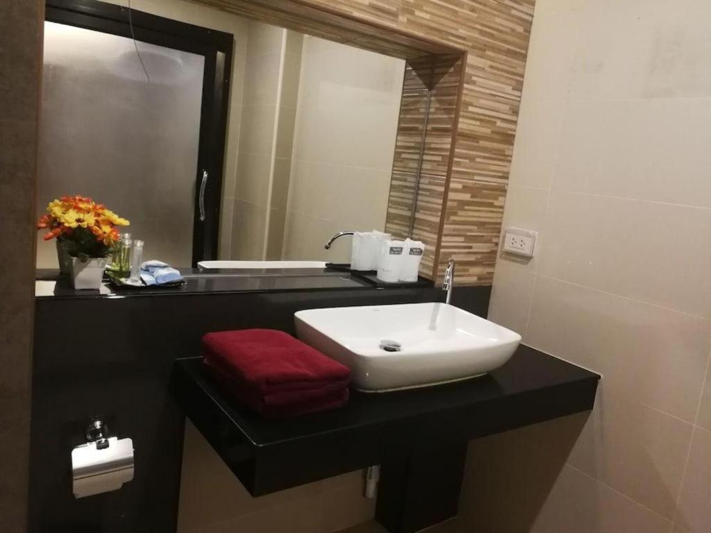 Nutchana Hill Boutique Hotel Hat Yai Eksteriør bilde